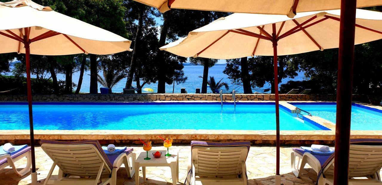 Villa Nela ペトルチャネ エクステリア 写真