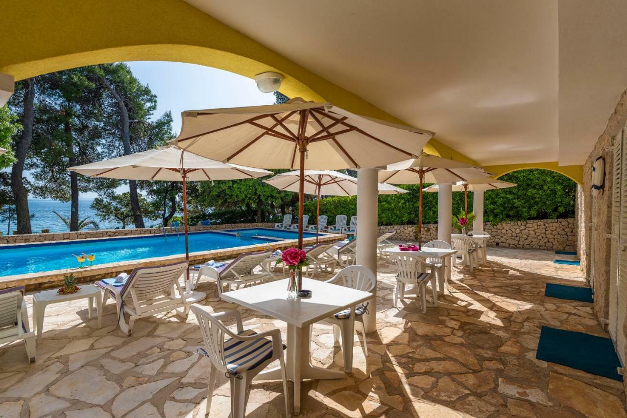 Villa Nela ペトルチャネ エクステリア 写真