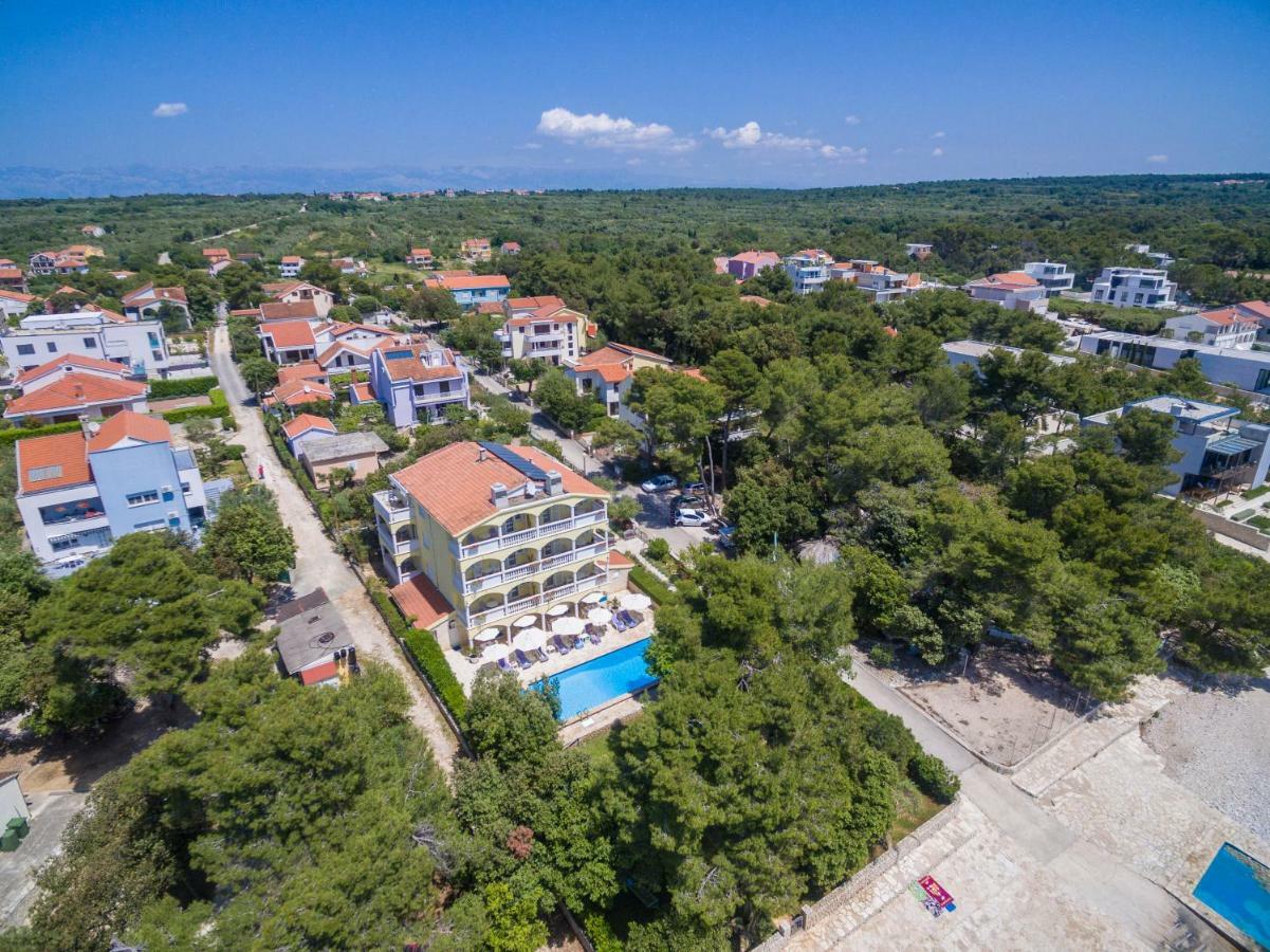 Villa Nela ペトルチャネ エクステリア 写真